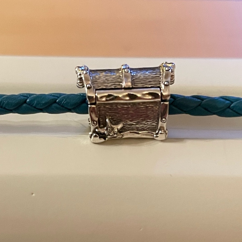 Pandora Seashell Clasp Turquoise Bracelet with charm - Picture 3 of 7